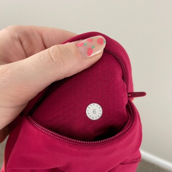 Lululemon Wild Twist 7/8 Tight Ruby Red/Fuchsia Pink/Vivid Amber Size 6 - Picture 4 of 9